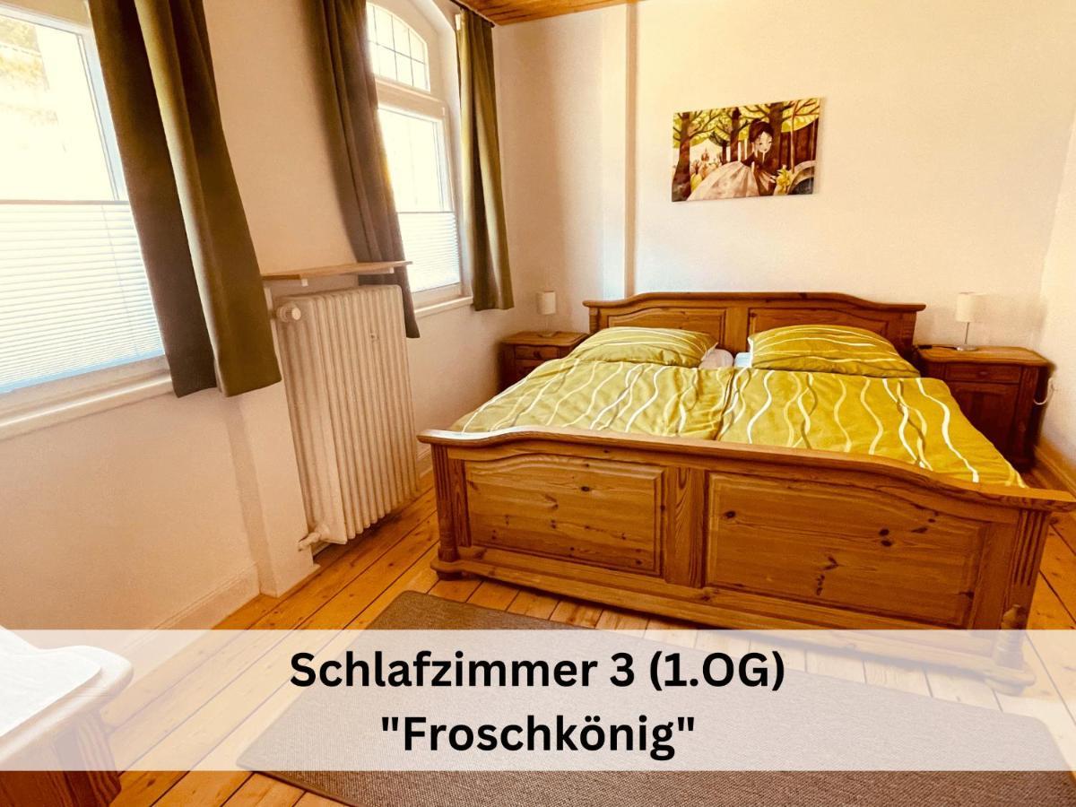 Ferienhaus Familienparadies: Indoor-Spielplatz, Pool und Sauna für 18 Personen Schmallenberg Exterior photo