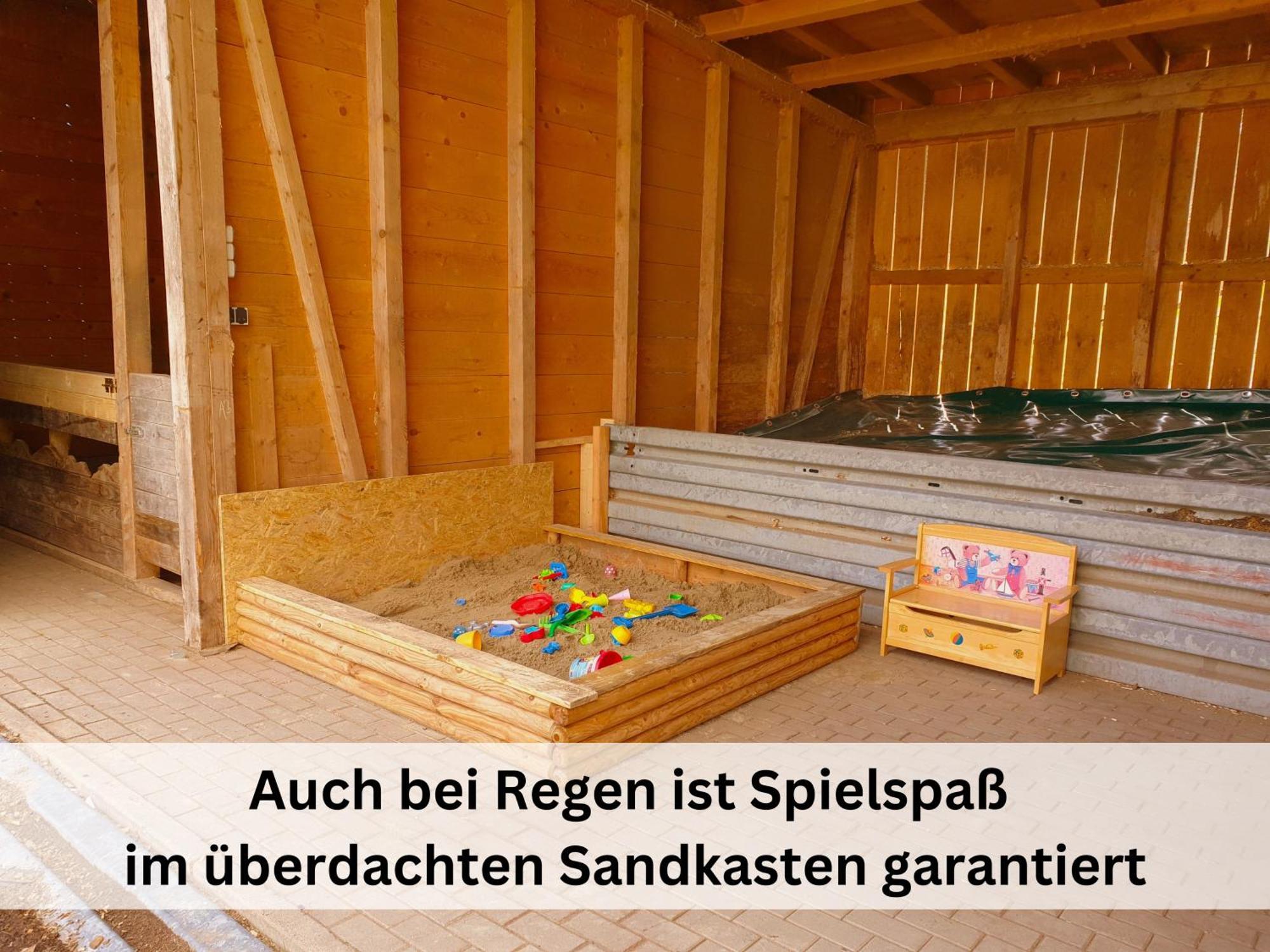 Ferienhaus Familienparadies: Indoor-Spielplatz, Pool und Sauna für 18 Personen Schmallenberg Exterior photo