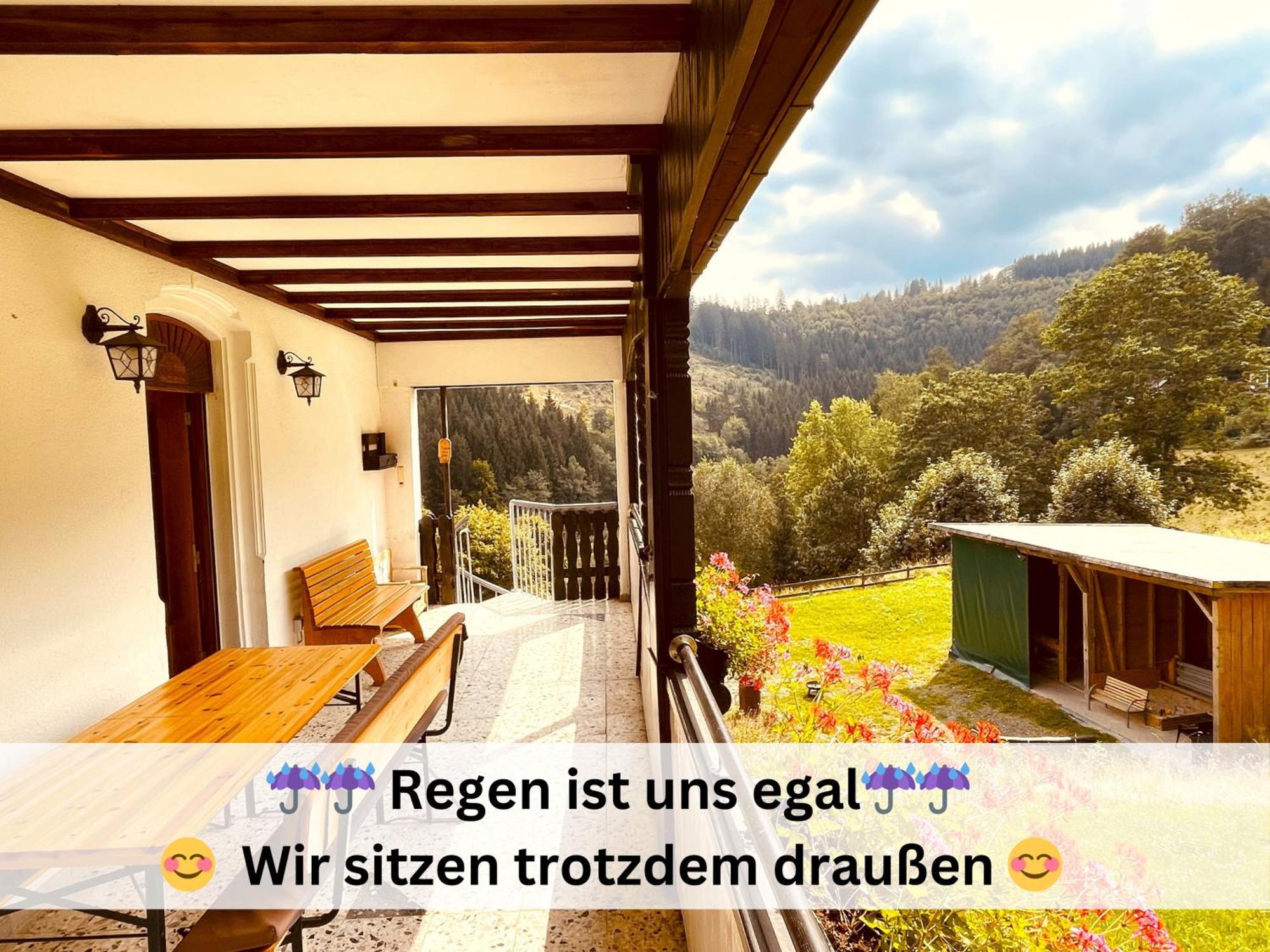 Ferienhaus Familienparadies: Indoor-Spielplatz, Pool und Sauna für 18 Personen Schmallenberg Exterior photo